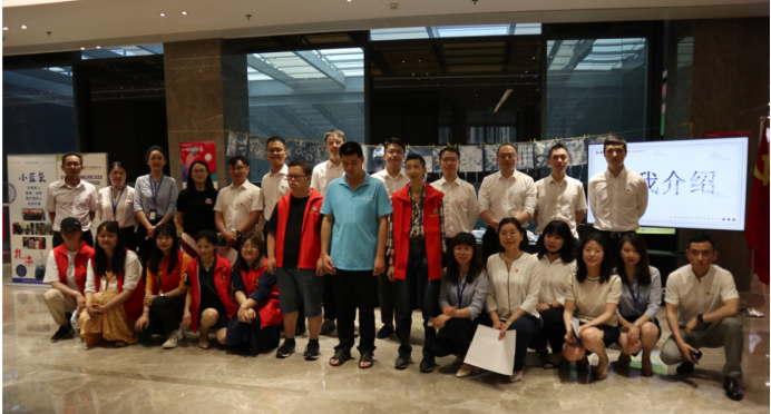 扶殘助殘·有你有我——川發(fā)資管第二黨支部聯(lián)合成都市青羊區(qū)春泥社會服務(wù)中心開展“我為群眾辦實(shí)事”主題黨日活動